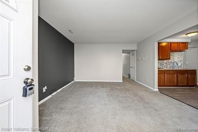 19215 Centralia - Photo 5 of 29