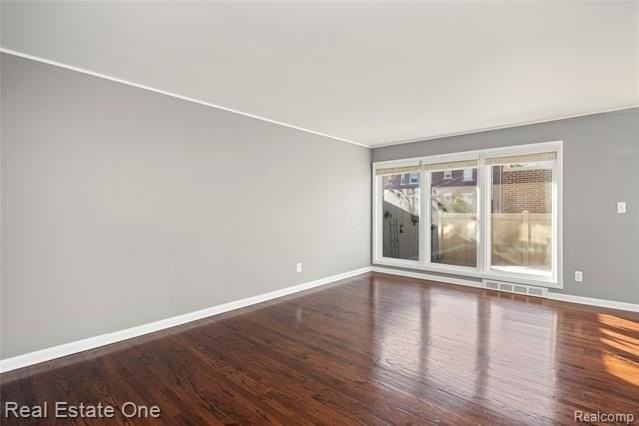 556 Bloomfield Ct - Photo 5 of 43