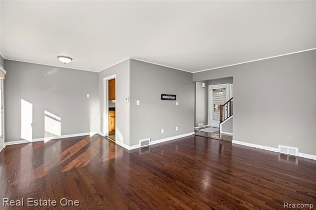 556 Bloomfield Ct - Photo 7 of 43