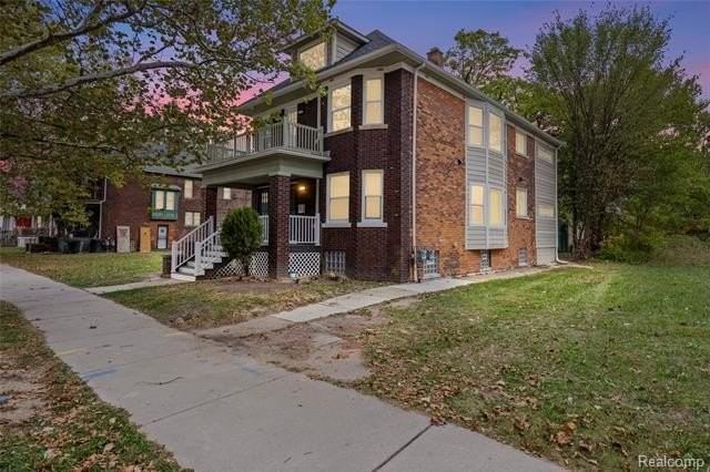 522 Smith St - Photo 2 of 50