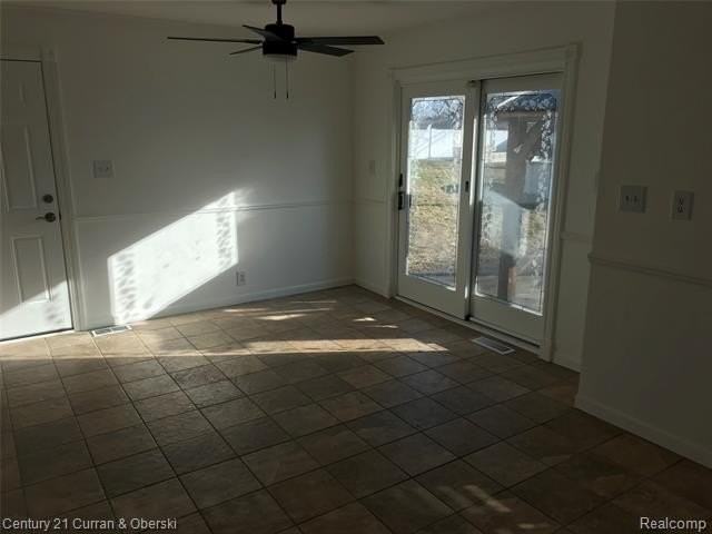 24071 Mcdonald St - Photo 4 of 13