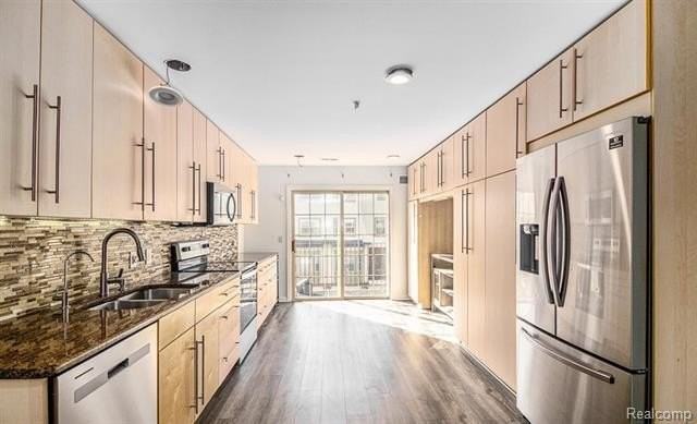 3274 Camden Dr - Photo 5 of 18