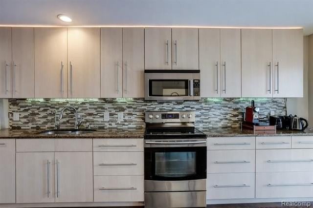 3274 Camden Dr - Photo 6 of 18