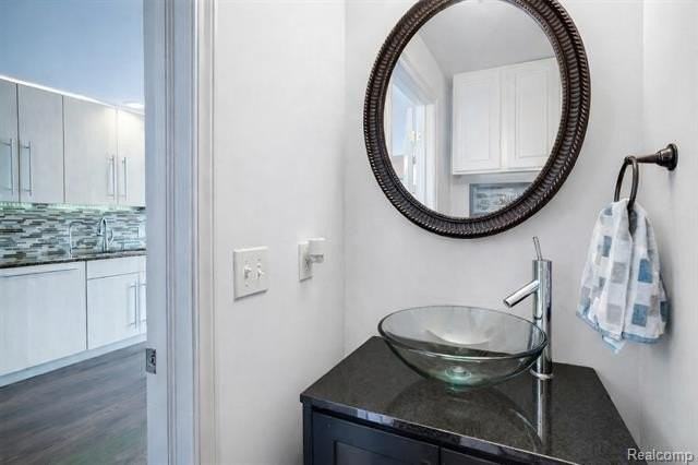 3274 Camden Dr - Photo 7 of 18