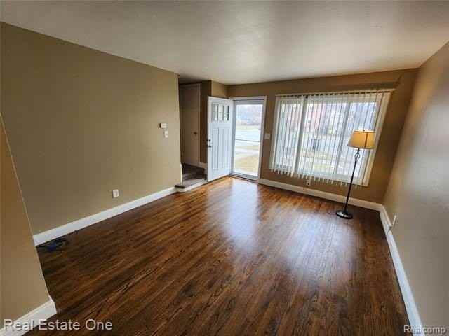 8741 W 9 Mile Rd - Photo 4 of 19