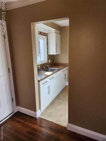 8741 W 9 Mile Rd - Photo 6 of 19