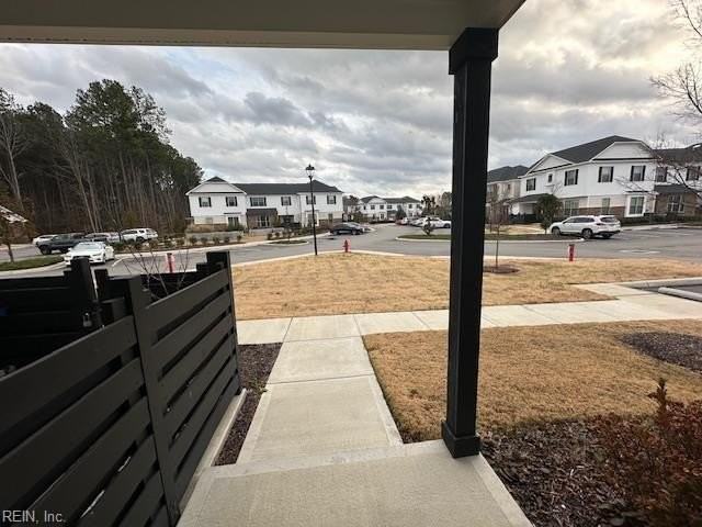 1006 Kathy Ann Way W - Photo 3 of 48