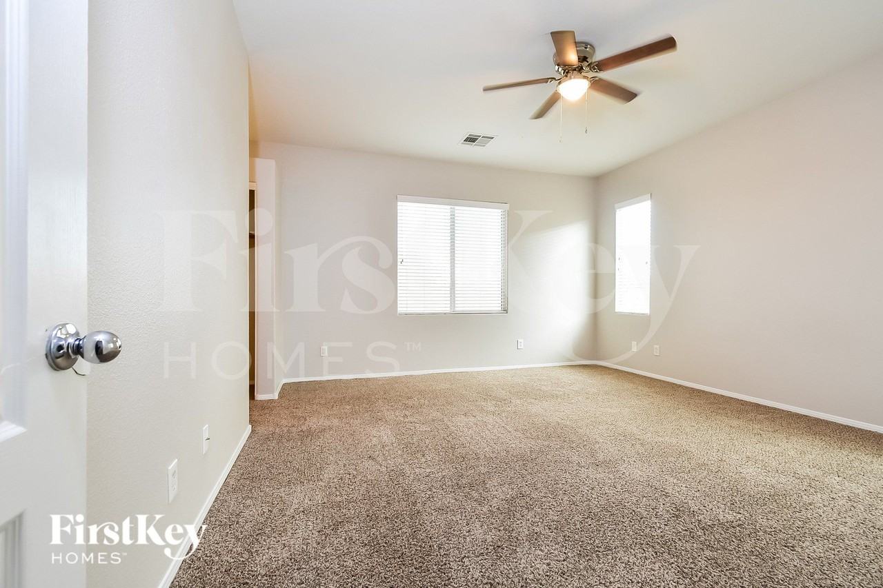 10832 Avenzano St - Photo 7 of 16