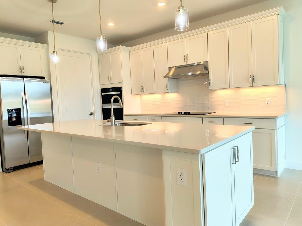 4360 Mersin Ln - Photo 3 of 17