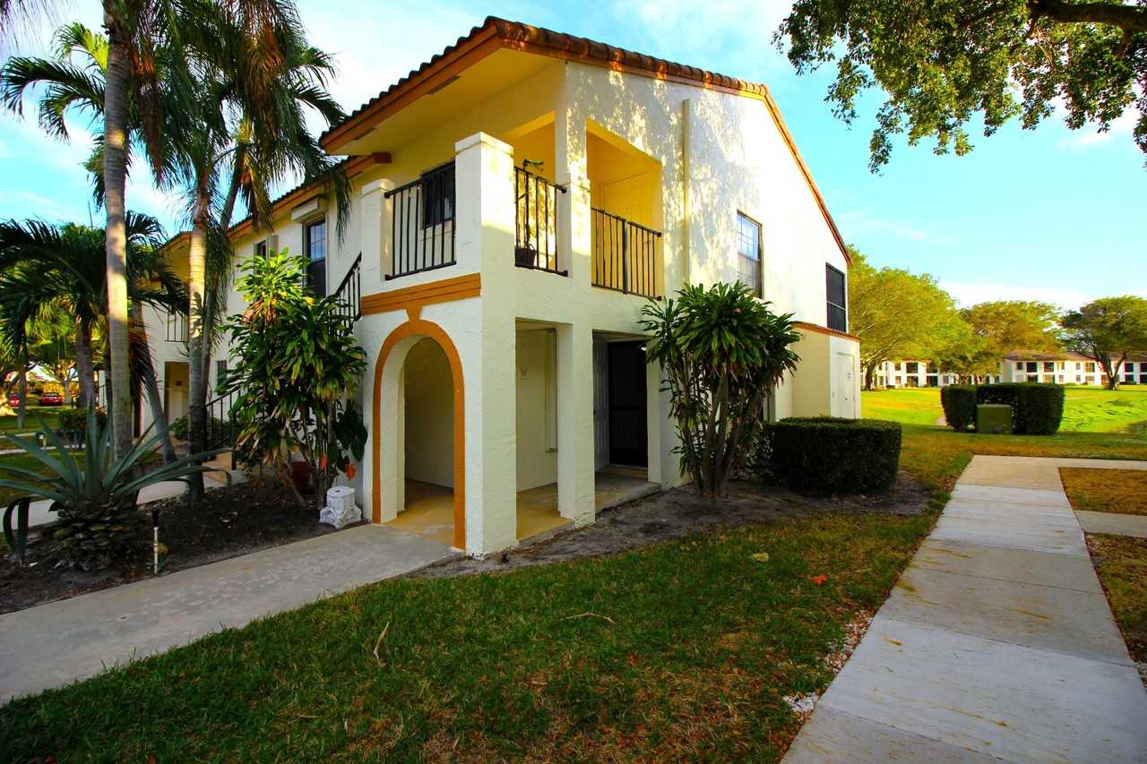 320 Olivewood Pl #O115 - Photo 2 of 50