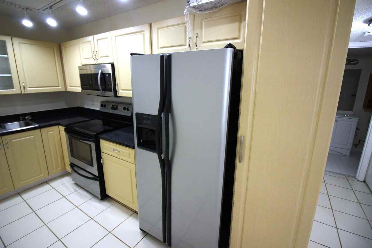 320 Olivewood Pl #O115 - Photo 7 of 50