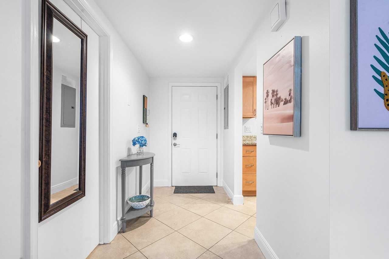 11863 Wimbledon Cir #413 - Photo 3 of 24