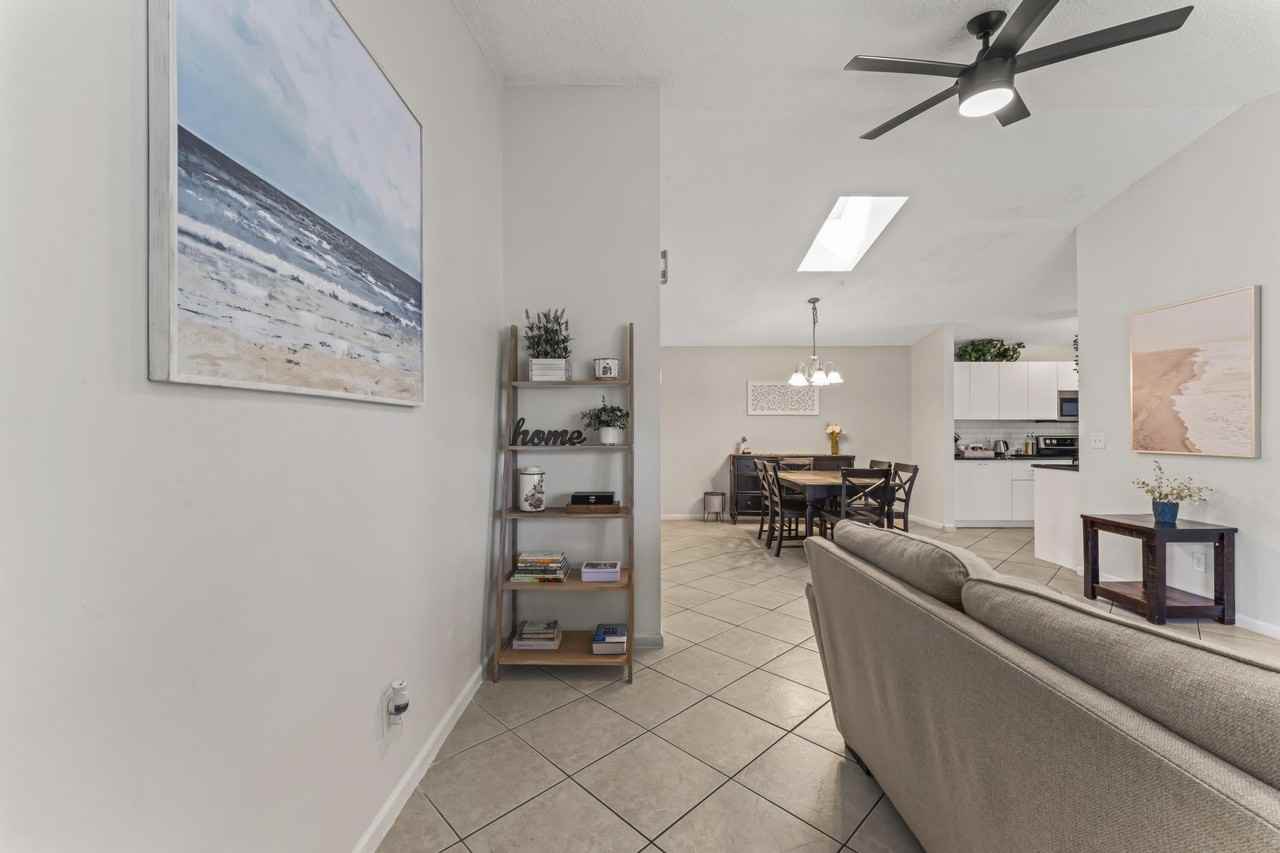 8745 Sol Ter - Photo 4 of 43