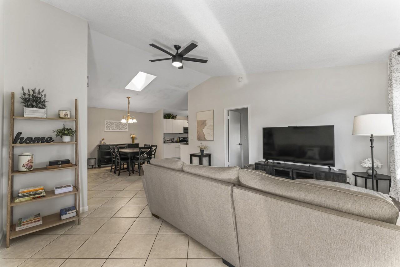 8745 Sol Ter - Photo 7 of 43