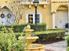 315 Ne 69th Cir - Photo 1 of 1