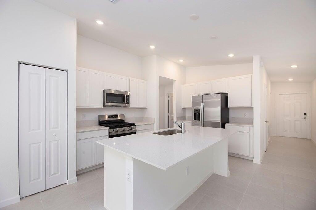 11146 Nw Fernbrook Dr - Photo 6 of 39