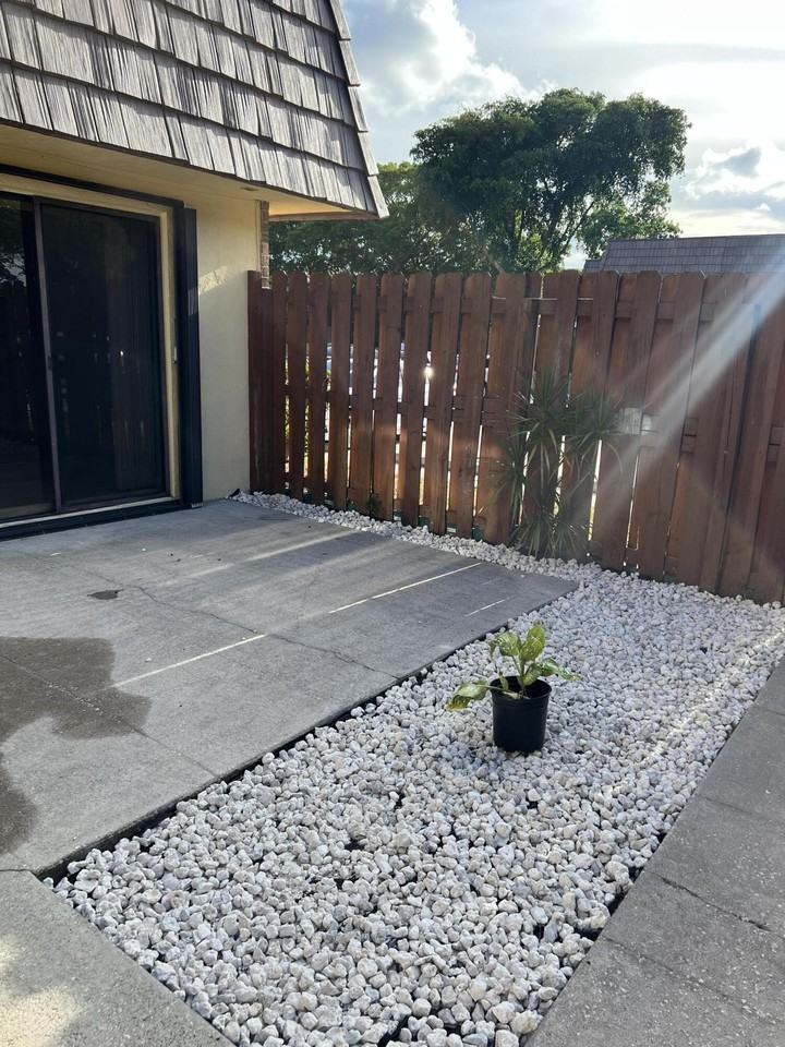 731 Springdale Cir - Photo 6 of 20