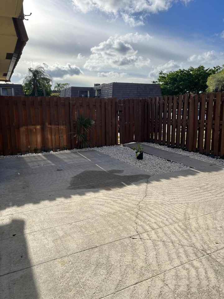 731 Springdale Cir - Photo 7 of 20