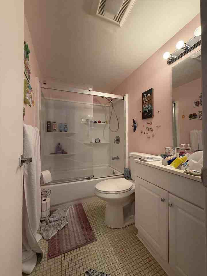 70 Easthampton C - Photo 5 of 7