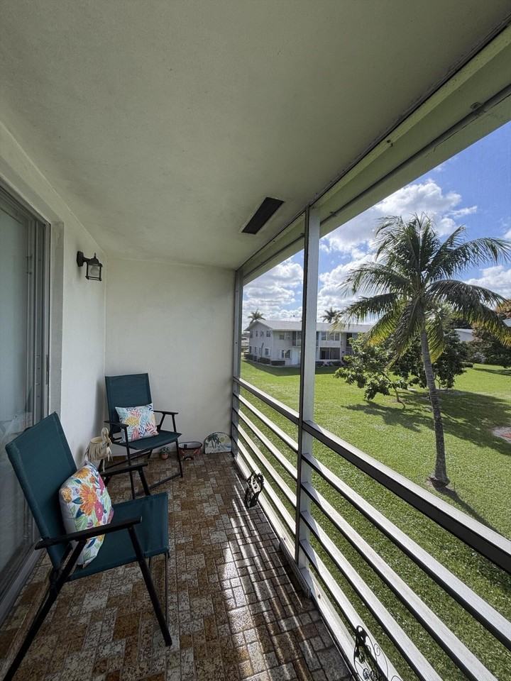 70 Easthampton C - Photo 7 of 7