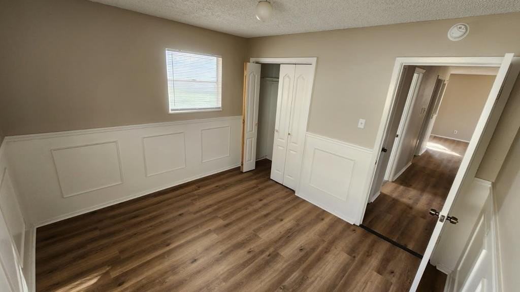 3025 Chestnut St - Photo 5 of 7