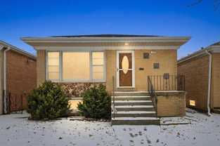 5363 N Mont Clare Ave - Photo 1 of 1