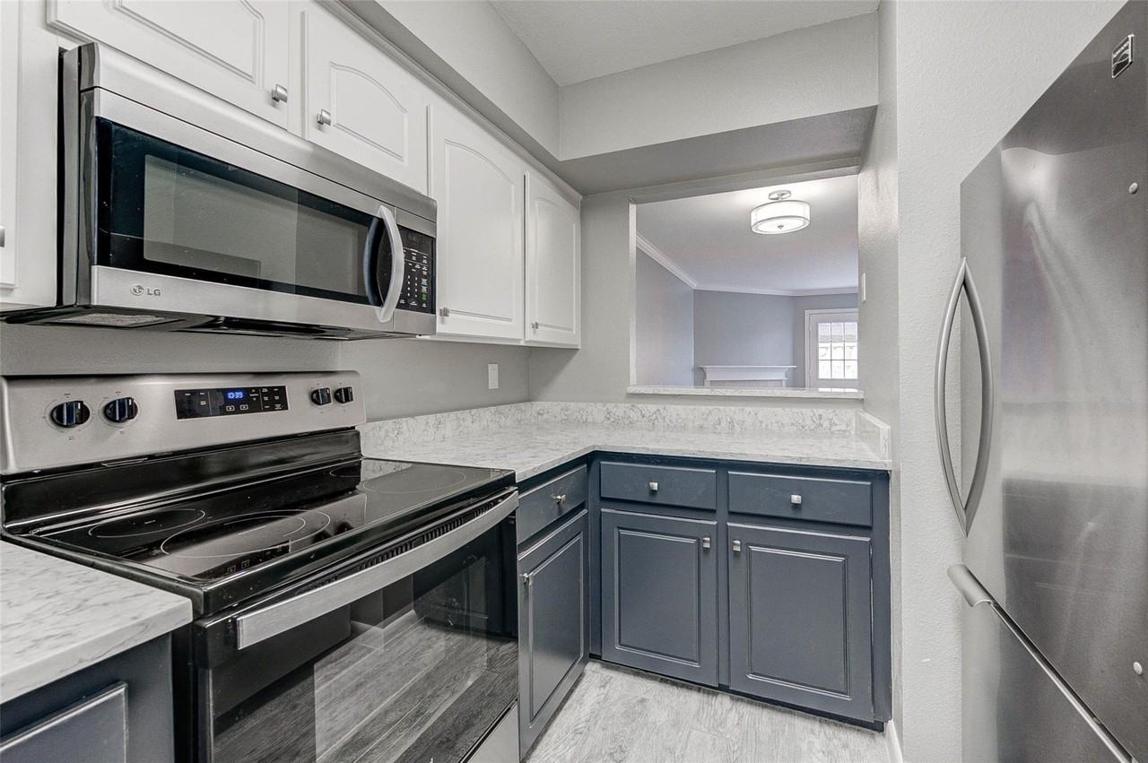 6406 Ferris Dr ##21 - Photo 4 of 37