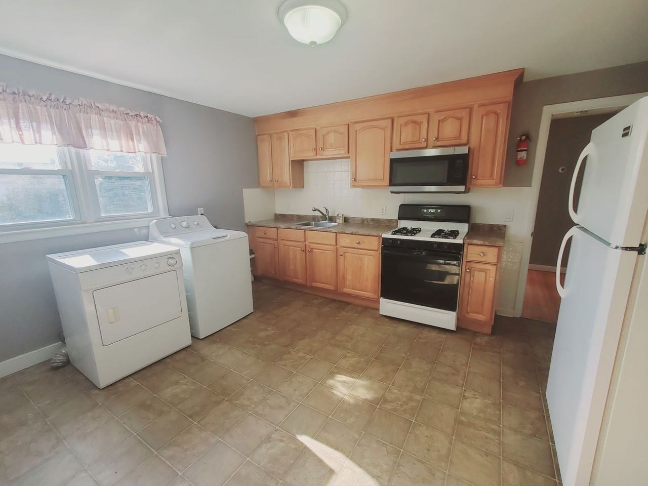 47 Park St #2 - Photo 2 of 7