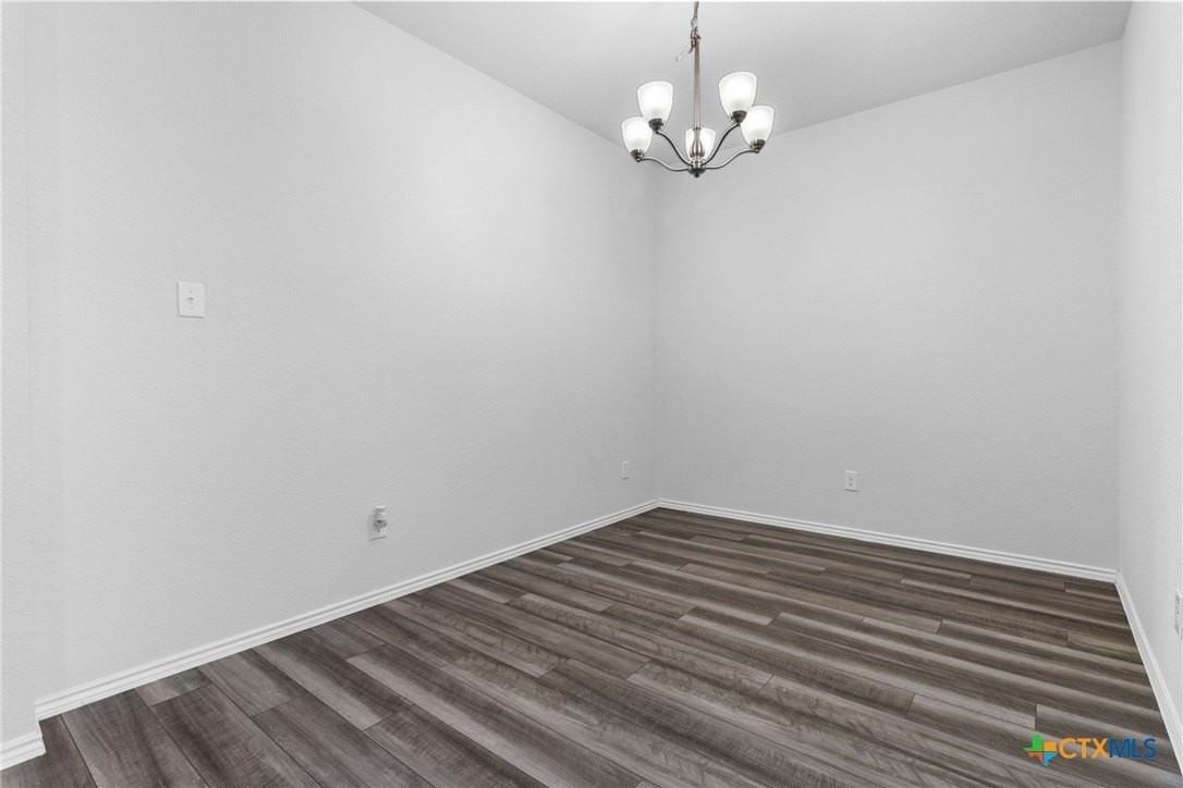 309 Paddock Ln - Photo 6 of 40