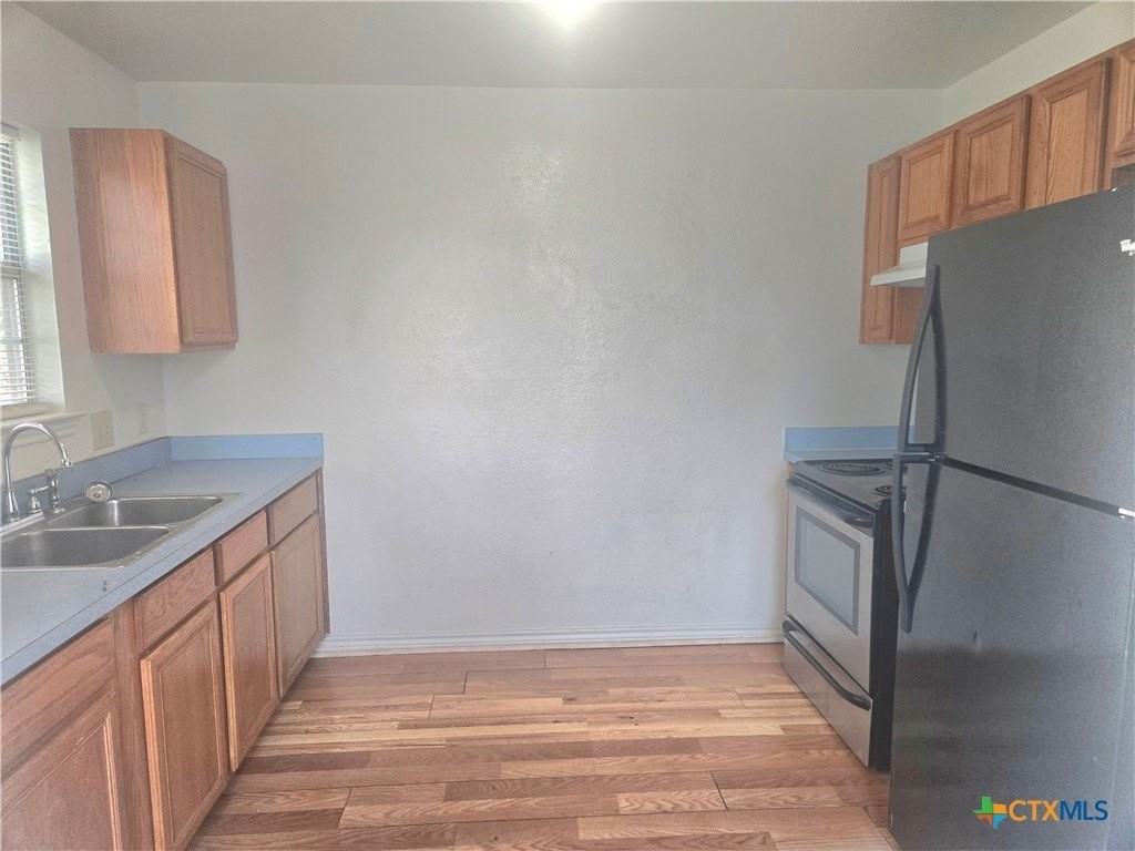 819 S 16th St - Photo 2 of 7