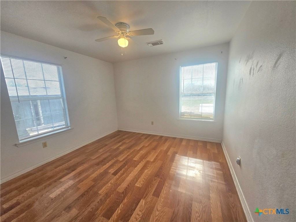 819 S 16th St - Photo 4 of 7