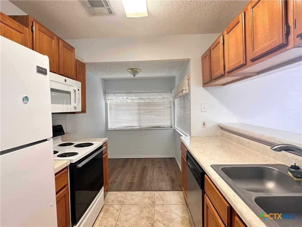 158 Stockmen Ln - Photo 5 of 20