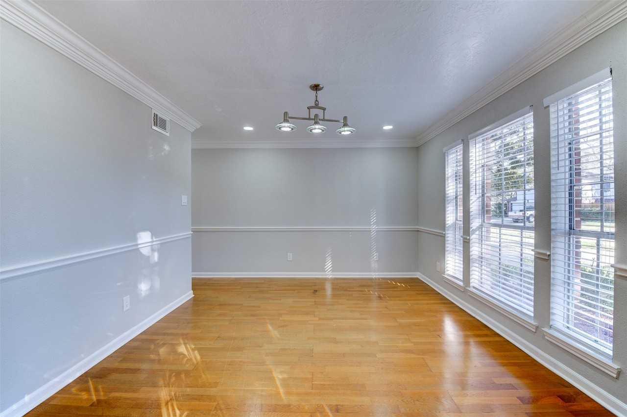 11434 High Bridge Ct - Photo 7 of 31