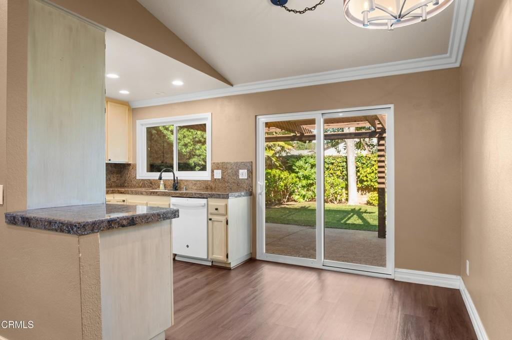 5059 Via Calderon - Photo 3 of 16