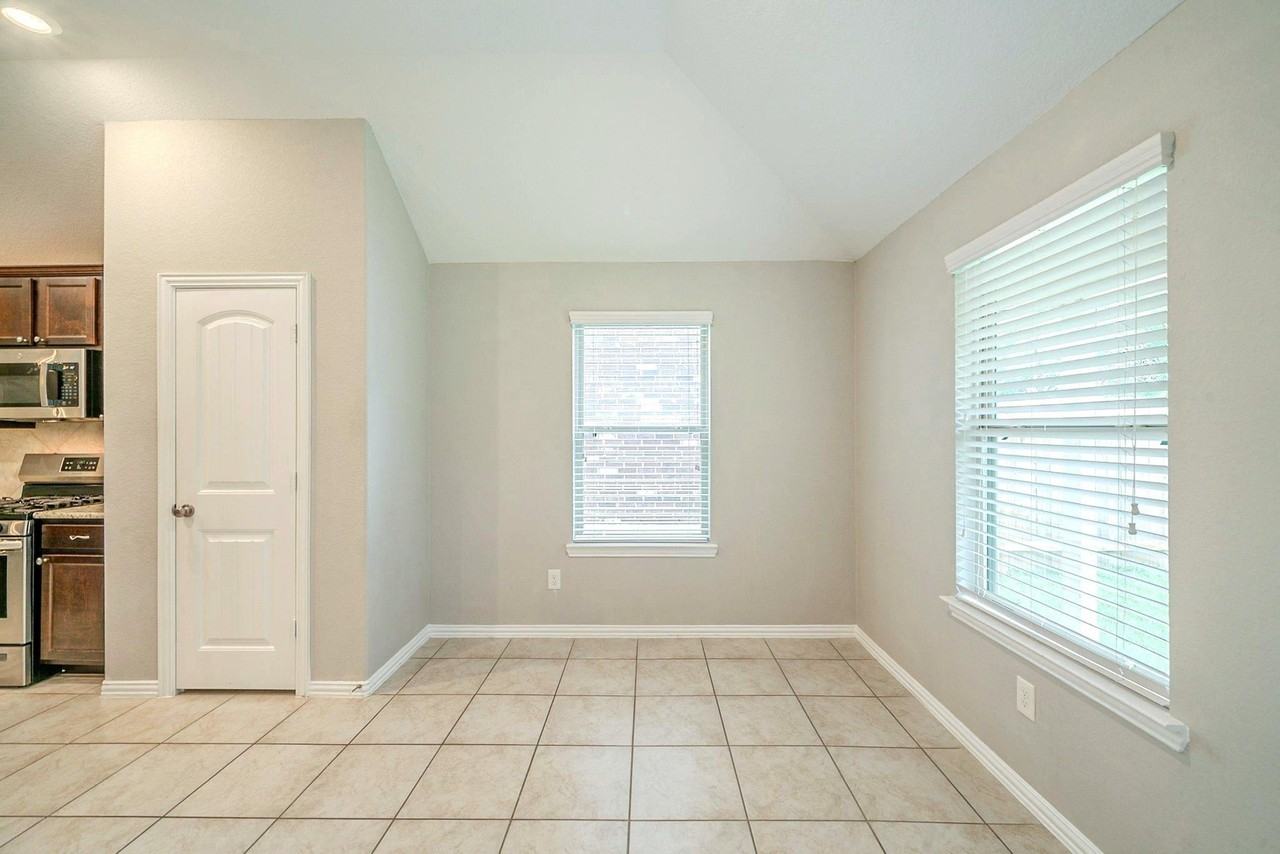 16702 Peralta Bay Cir - Photo 6 of 15