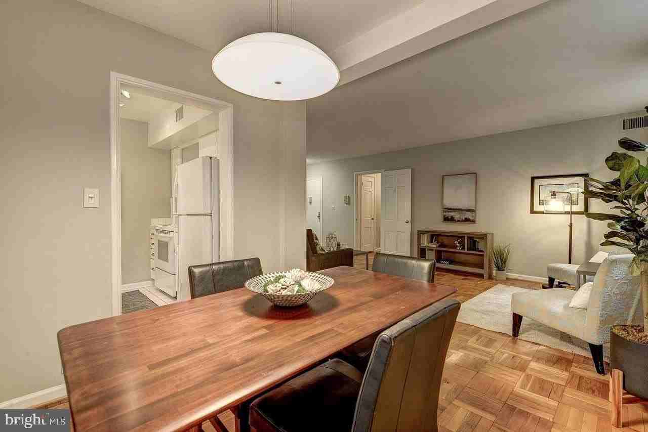 3500 39th St Nw Apt B668 #B668 - Photo 2 of 30