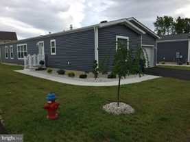 17 Edgewater Dr - Photo 1 of 1