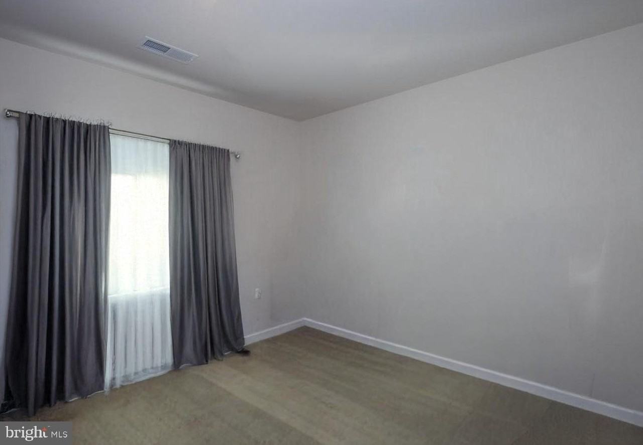 612 Samantha Ct - Photo 3 of 20