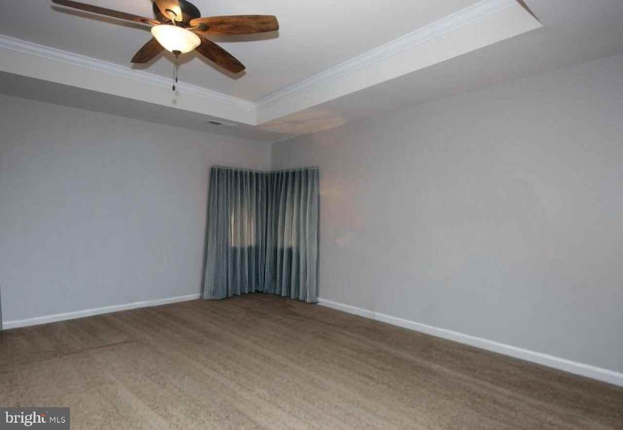 612 Samantha Ct - Photo 5 of 20