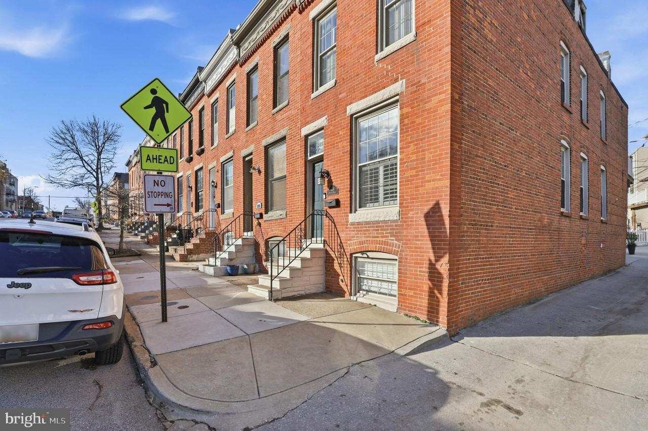 1314 Webster St - Photo 4 of 31