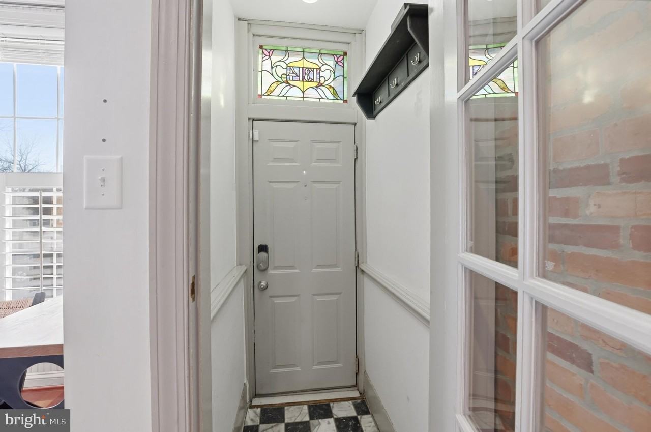 1314 Webster St - Photo 6 of 31