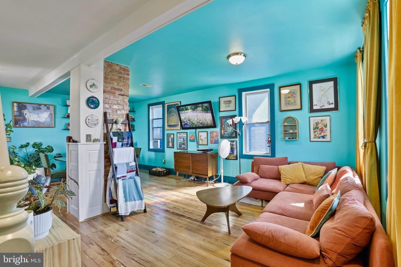 13 E C St - Photo 3 of 28