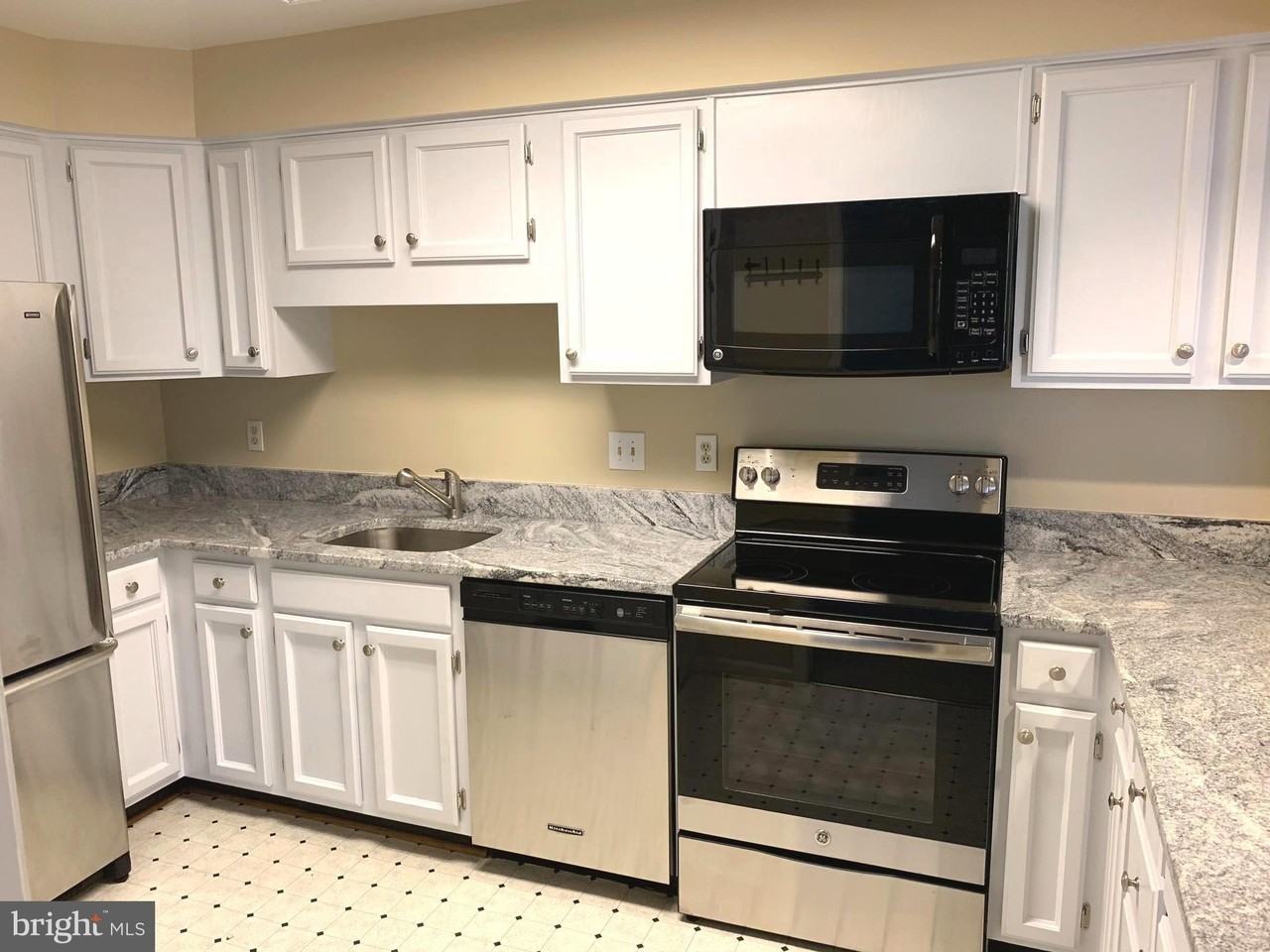 10715 Kings Riding Way Apt 202 #202 - Photo 3 of 17