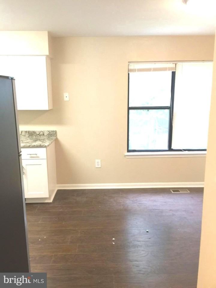 5324 King Charles Way - Photo 3 of 14