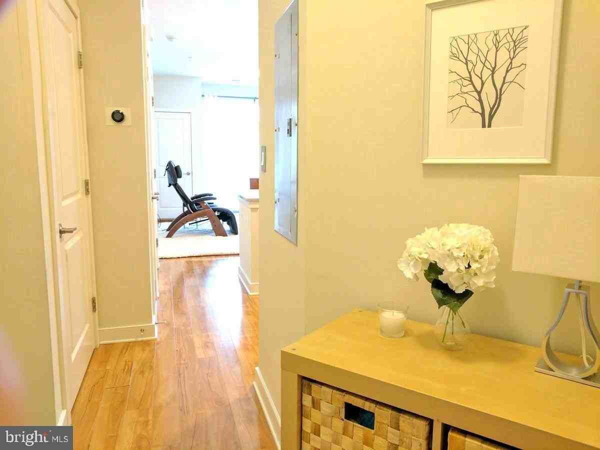 8005 13th St Apt 201 #201 - Photo 3 of 28