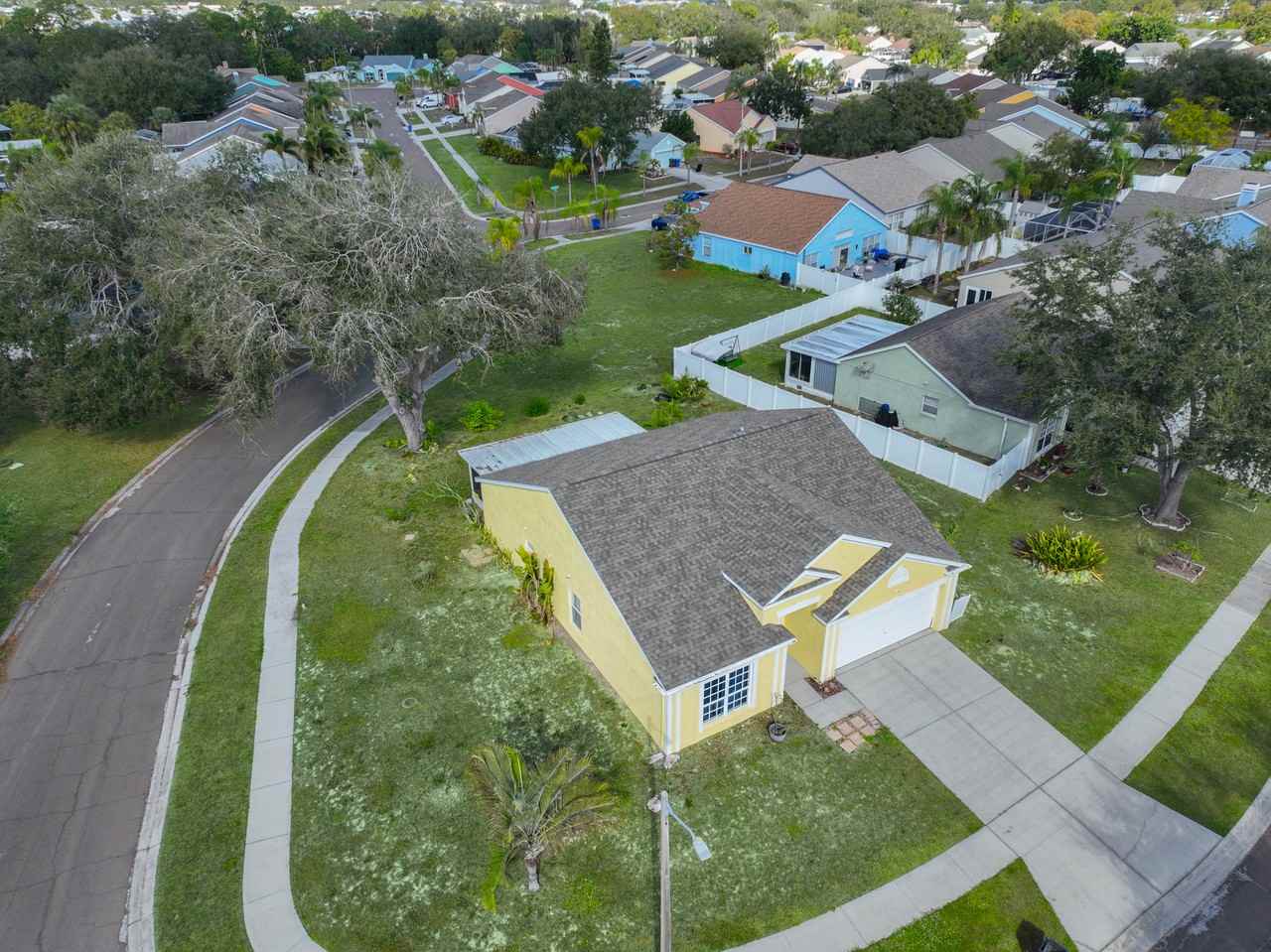 219 Island Water Way - Photo 2 of 34