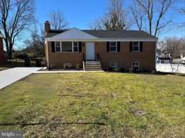 featured image of 7103 Loch Raven Rd