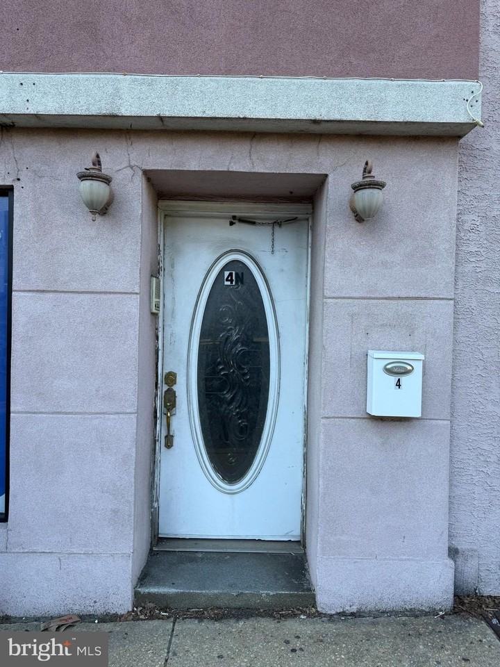 4 N Pearl St - Photo 3 of 25