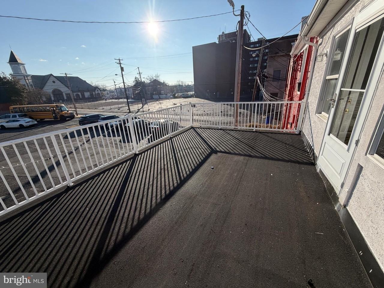 107 High St N - Photo 3 of 16