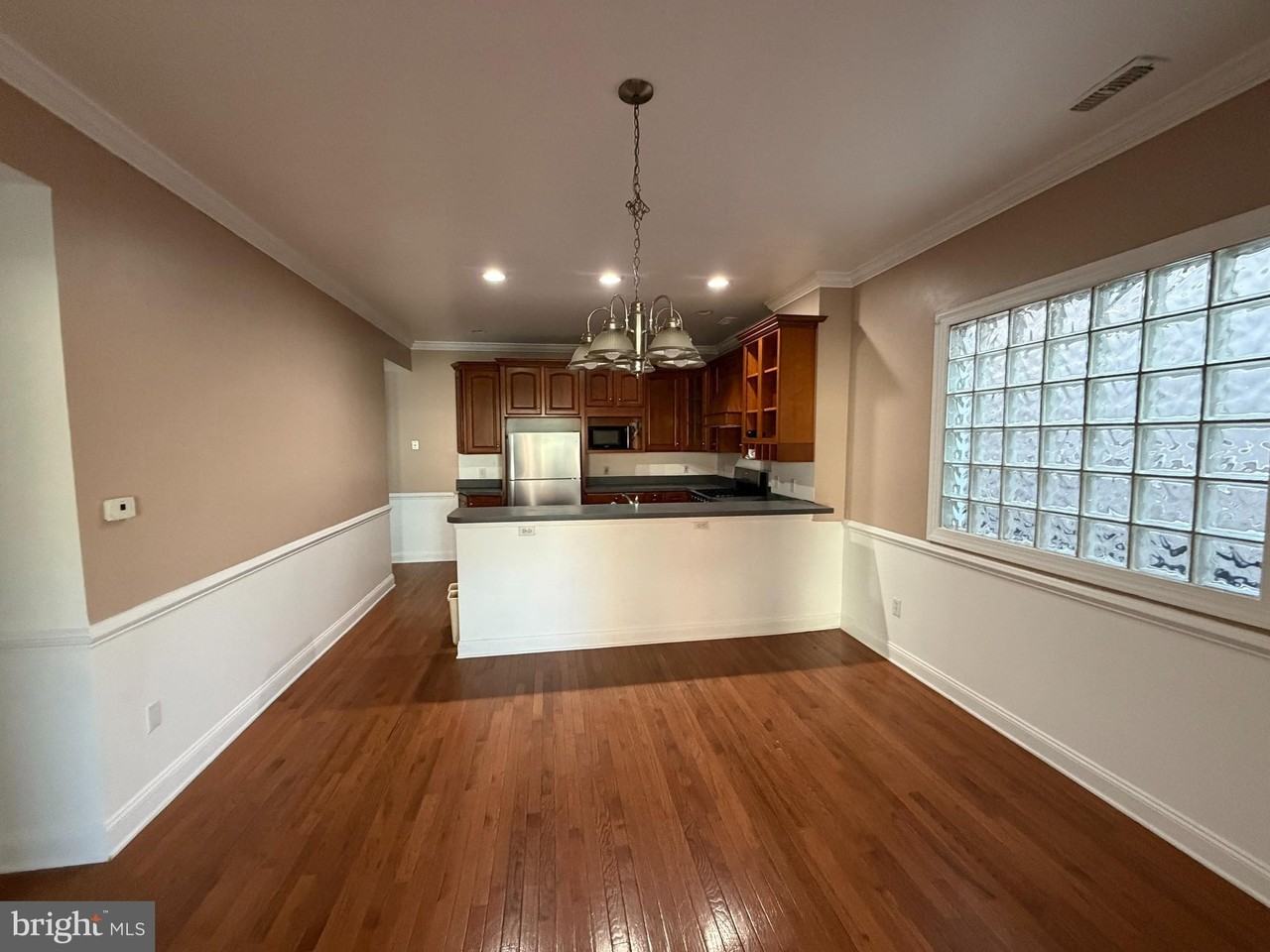 107 High St N - Photo 6 of 23